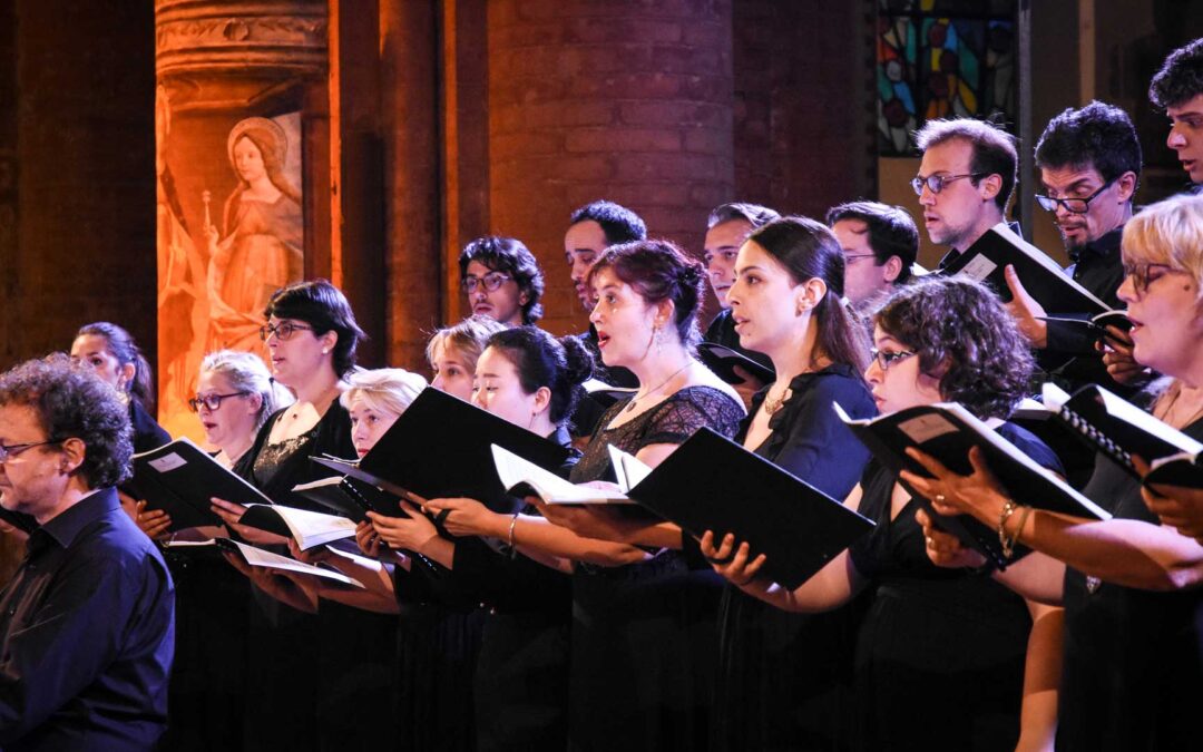Il Coro Universitario Ghislieri con la Filarmonica Toscanini a Parma il 15 aprile e il giorno dopo a Pavia